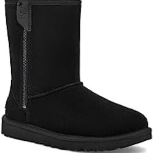 UGG Classic Short Bailey Zip Classic